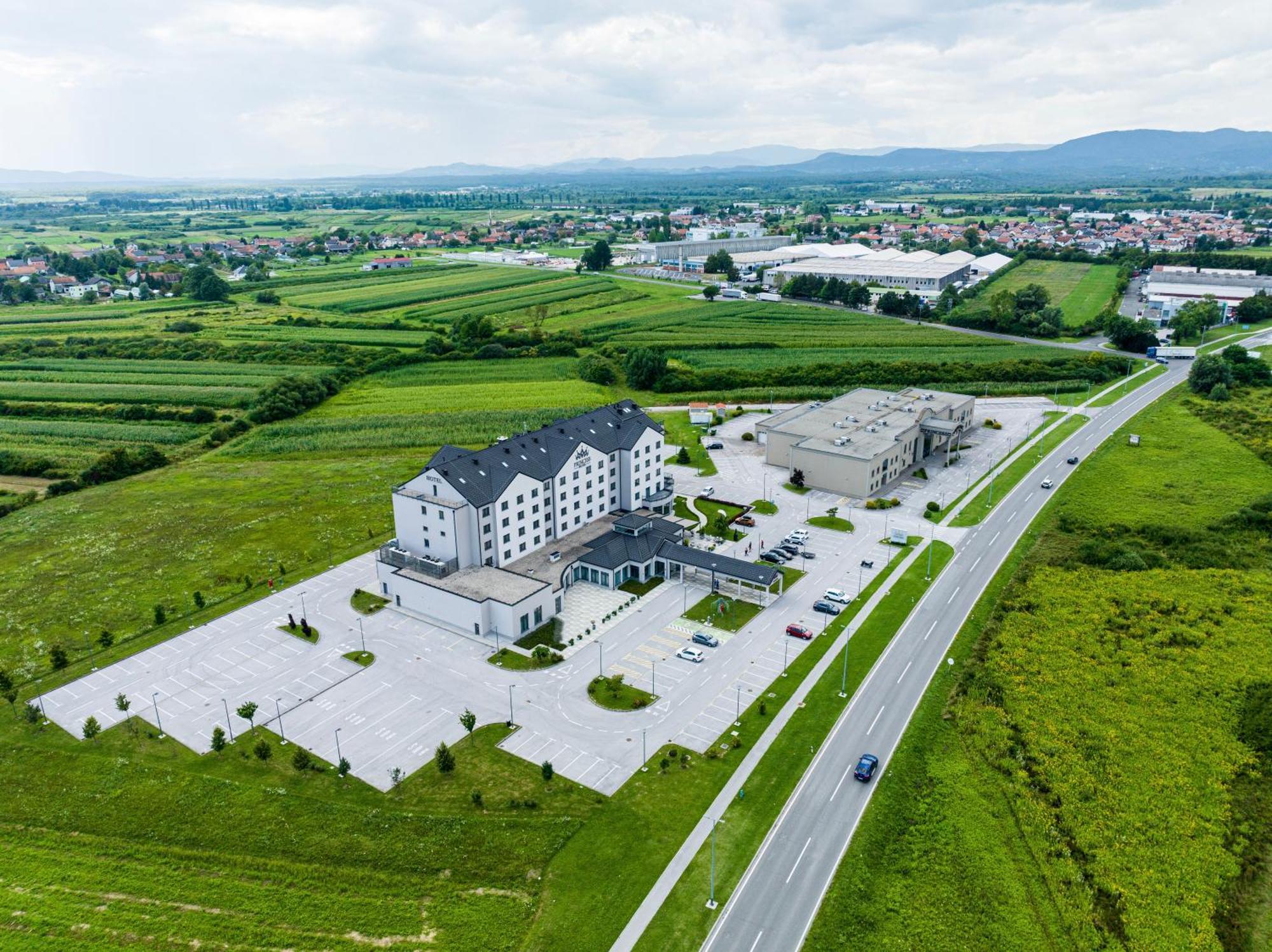 Hotel Princess Jastrebarsko Zewnętrze zdjęcie