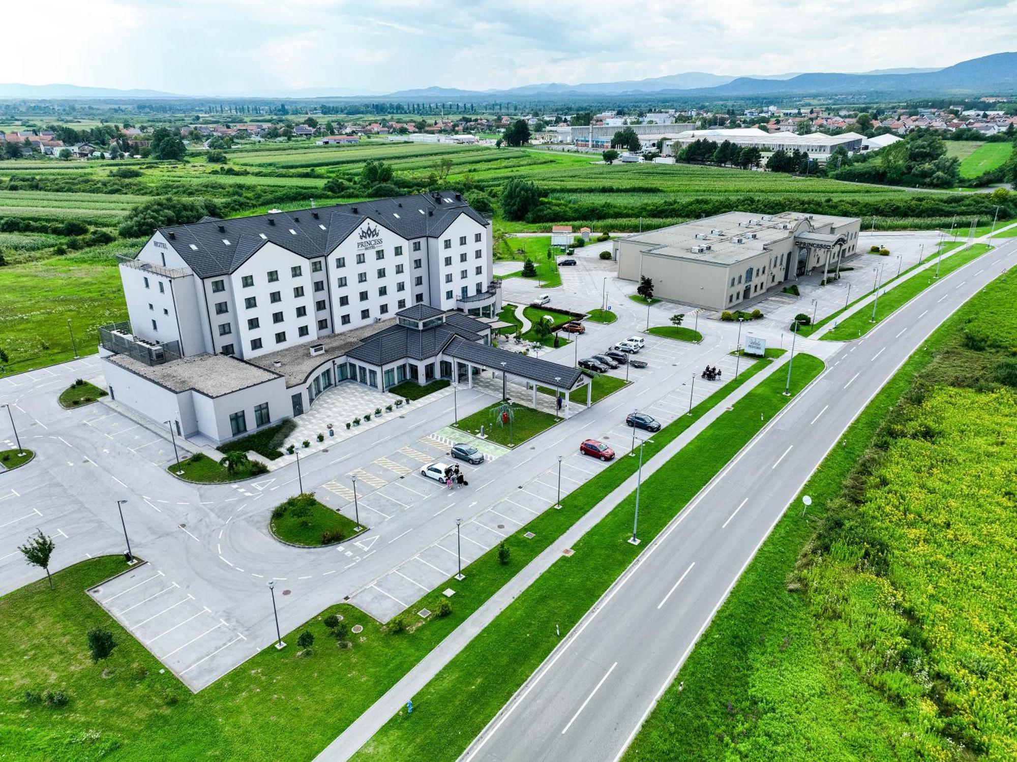 Hotel Princess Jastrebarsko Zewnętrze zdjęcie